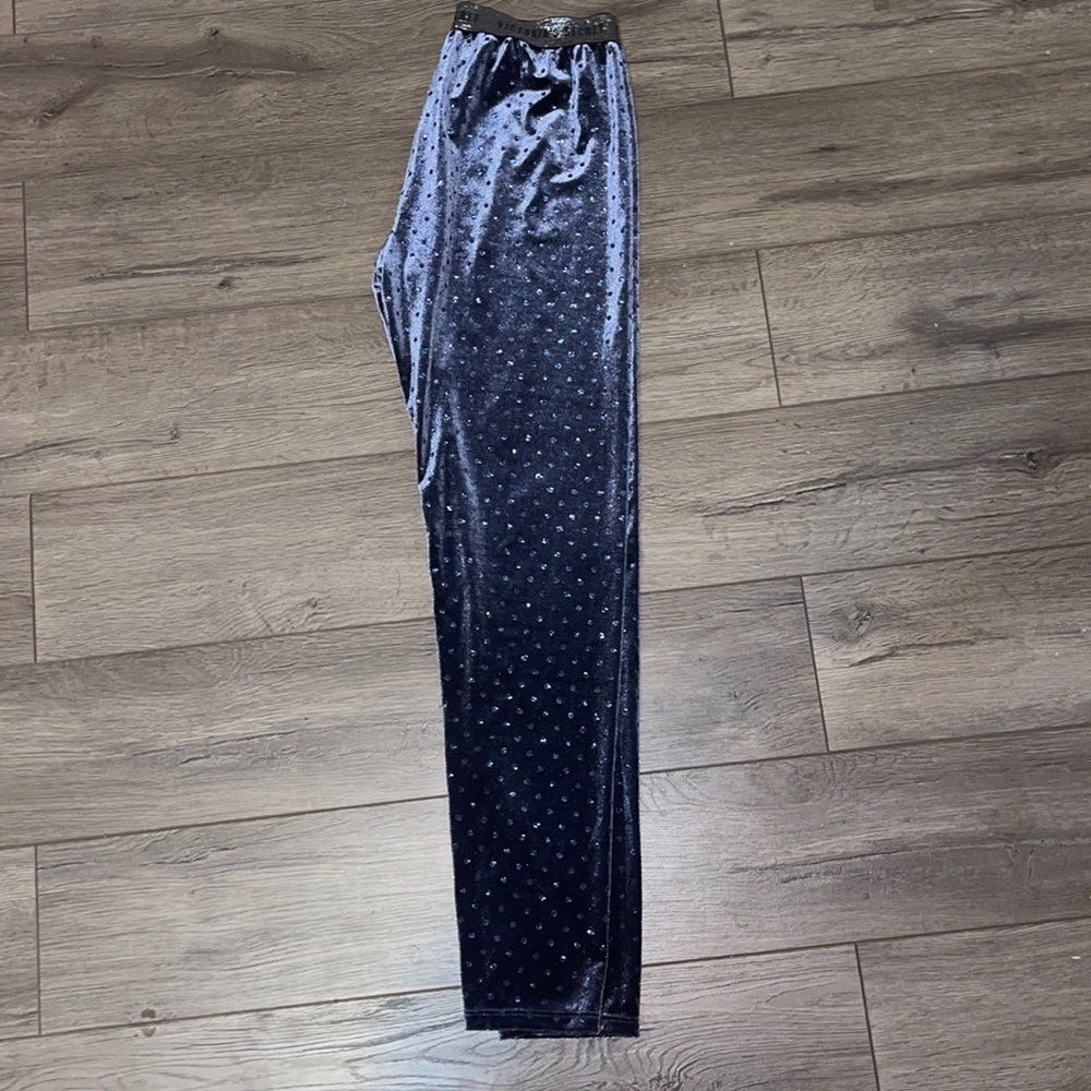 Victoria Secret Leggings.